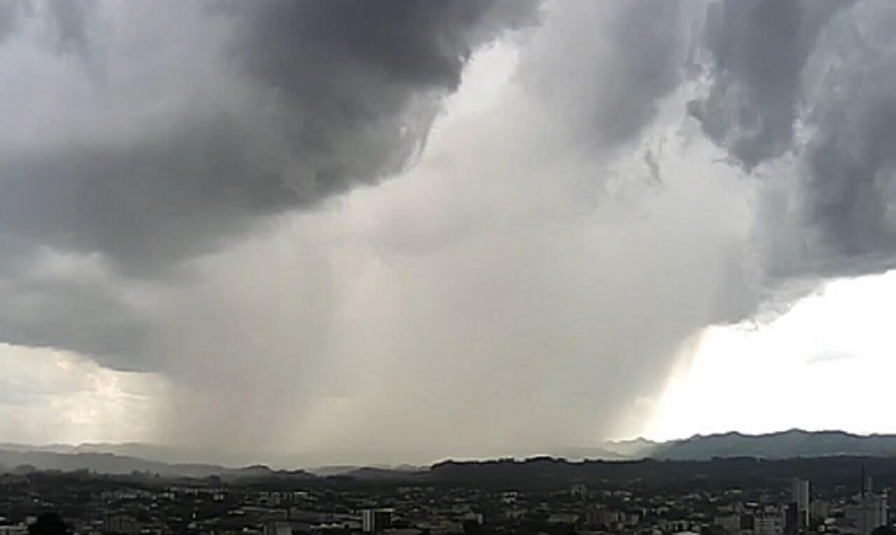 A chuva é expressiva no Rio Grande do Sul mas a seca ainda predomina a